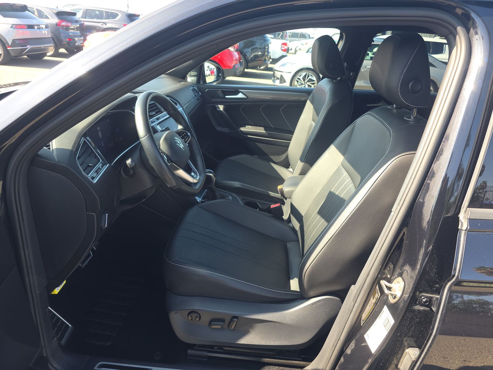 2022 Volkswagen Tiguan 2.0T SE R-Line Black FWD