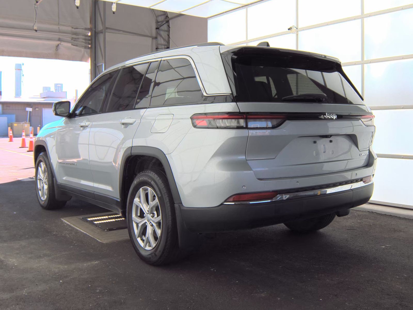 2022 Jeep Grand Cherokee Limited RWD