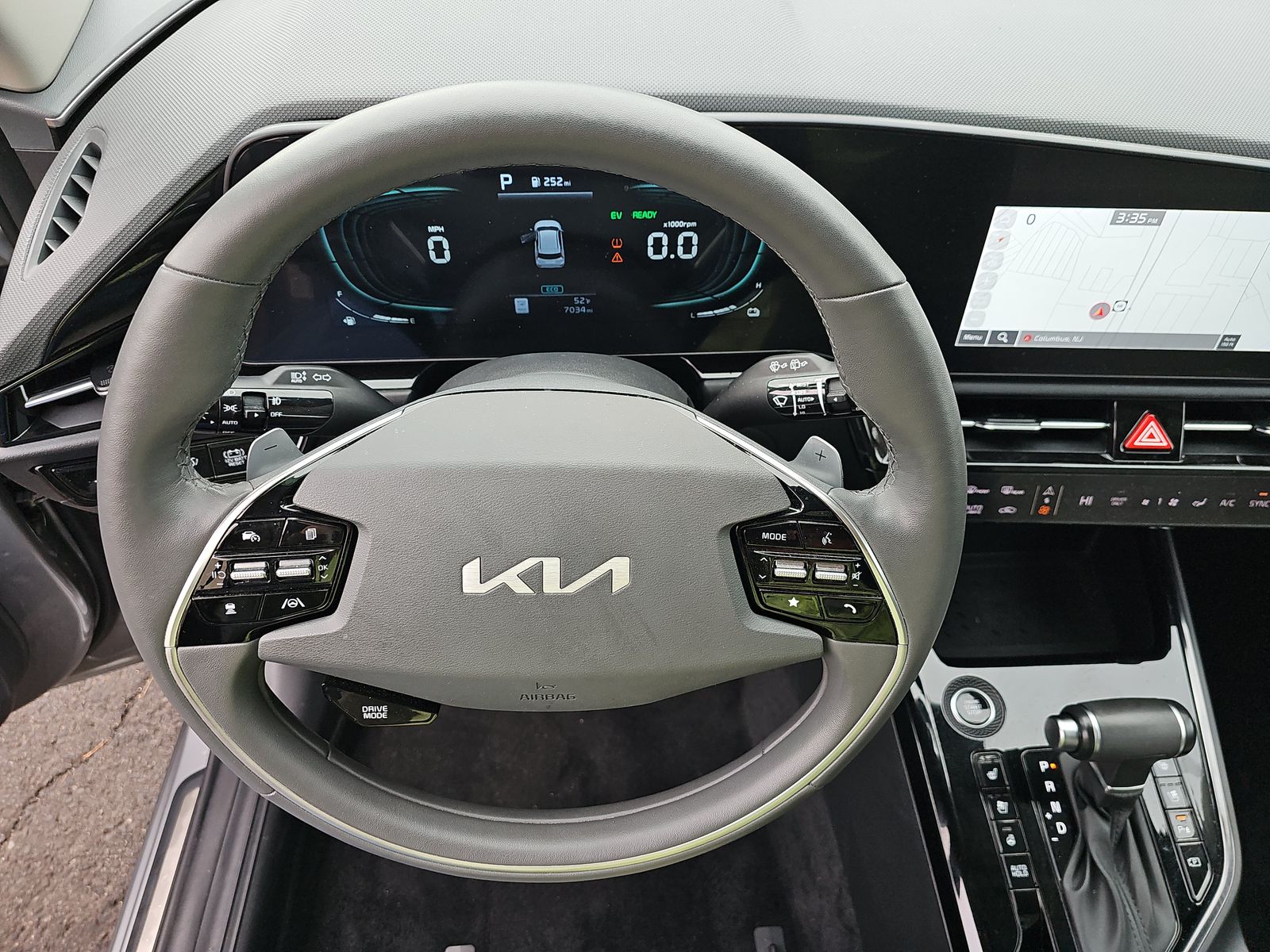 2024 Kia Niro SX Touring FWD