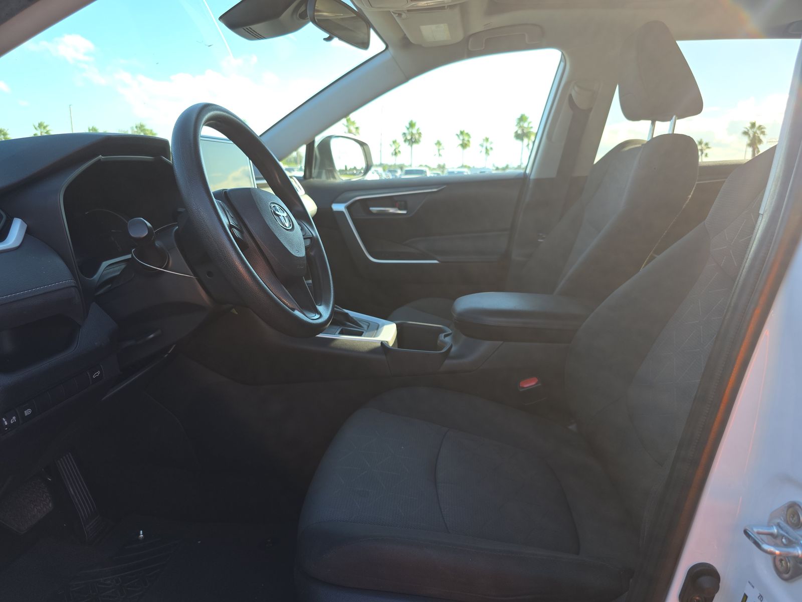 2023 Toyota RAV4 XLE AWD