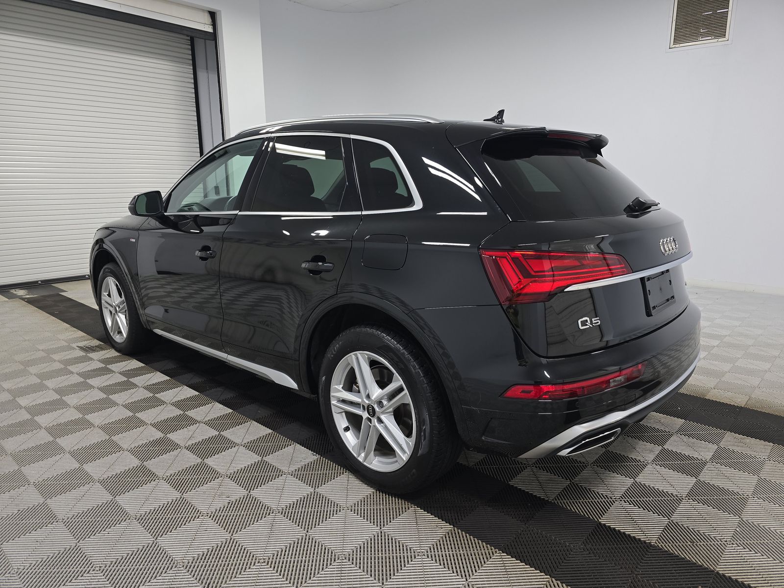 2024 Audi Q5 e Plug-In Hybrid S line Premium AWD