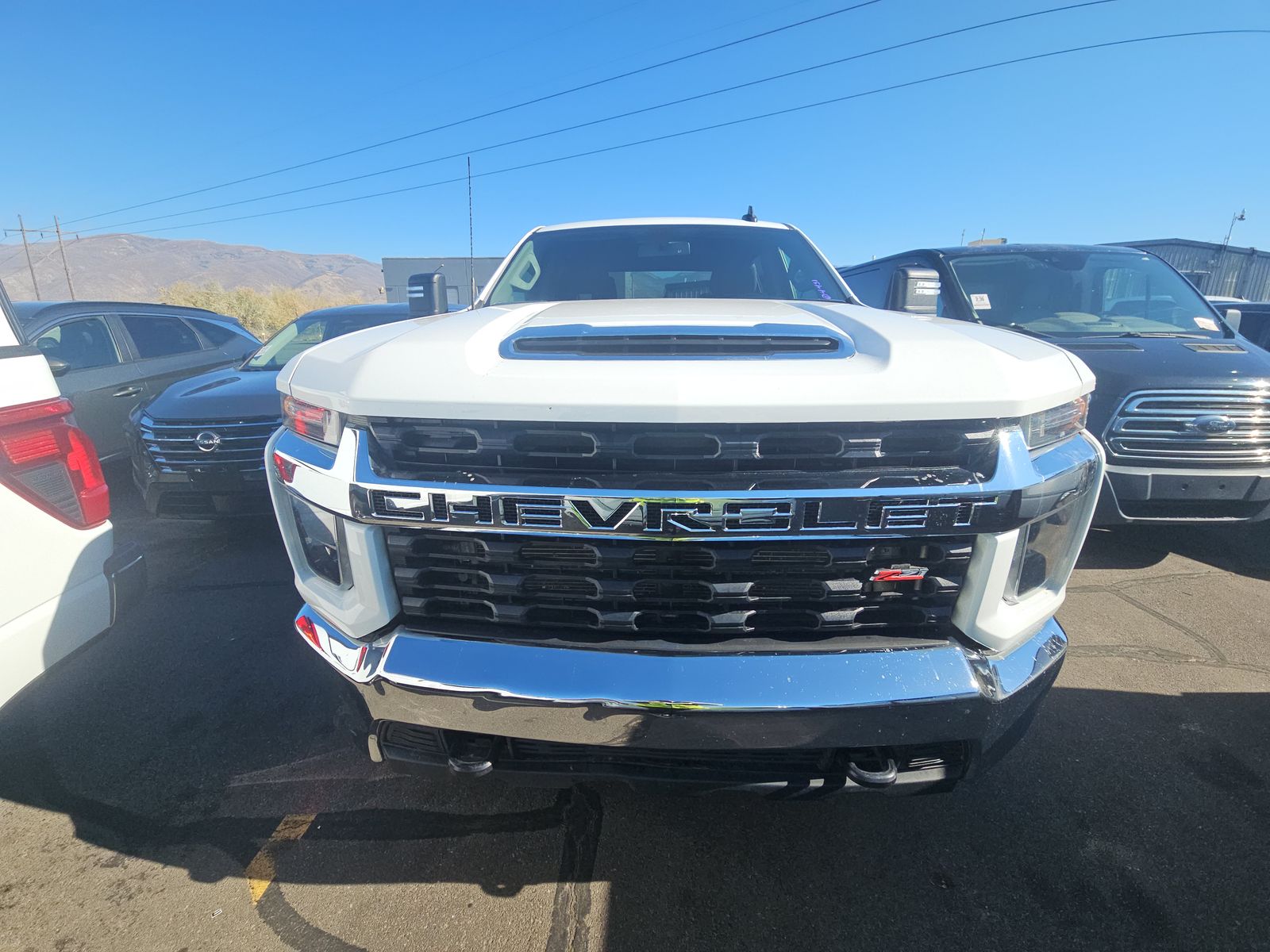 2023 CHEVY SILVERADO 2500 LT DIESEL WHITE SHORT BED SINGLE - Image 2