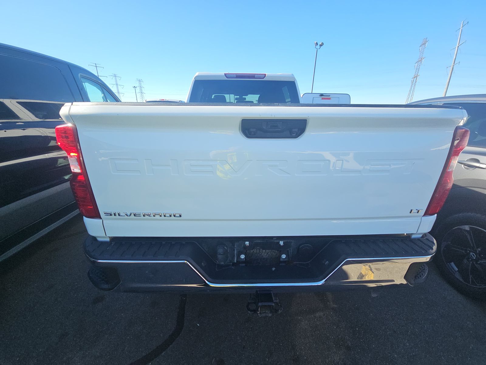2023 CHEVY SILVERADO 2500 LT DIESEL WHITE SHORT BED SINGLE - Image 5
