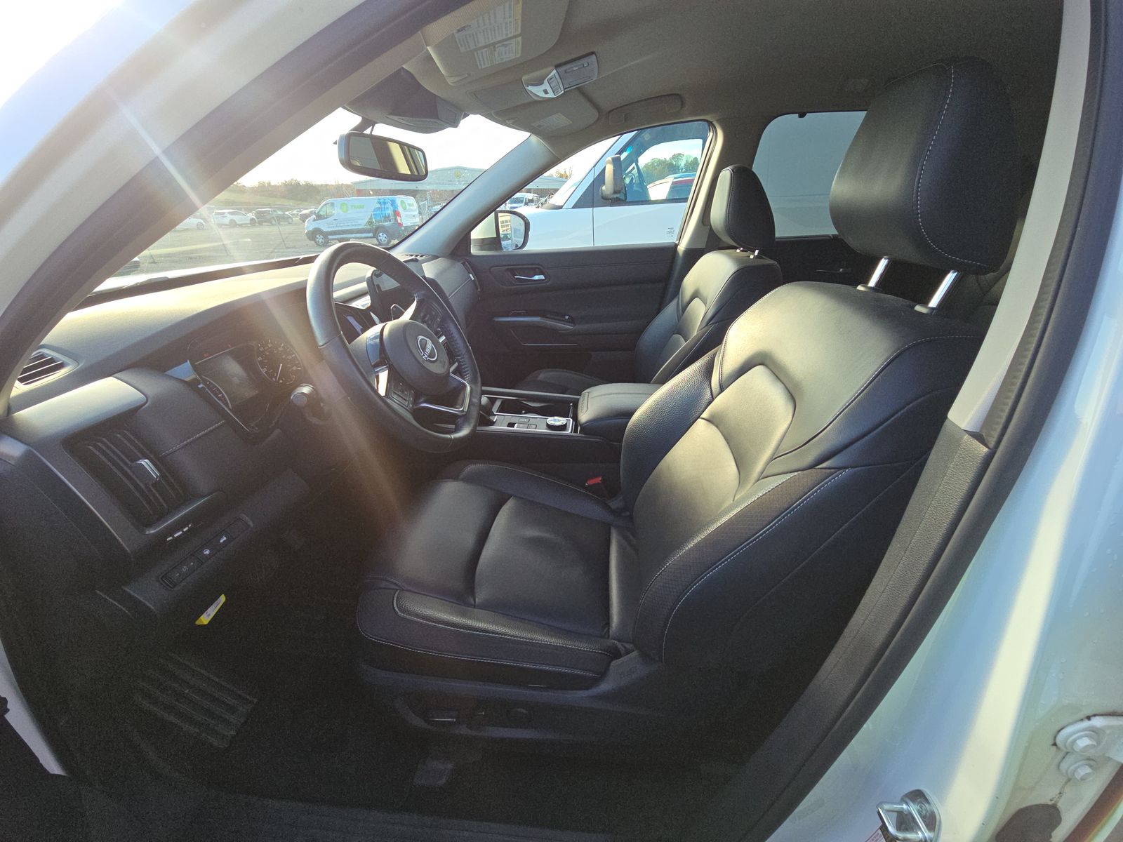 2022 Nissan Pathfinder SL AWD