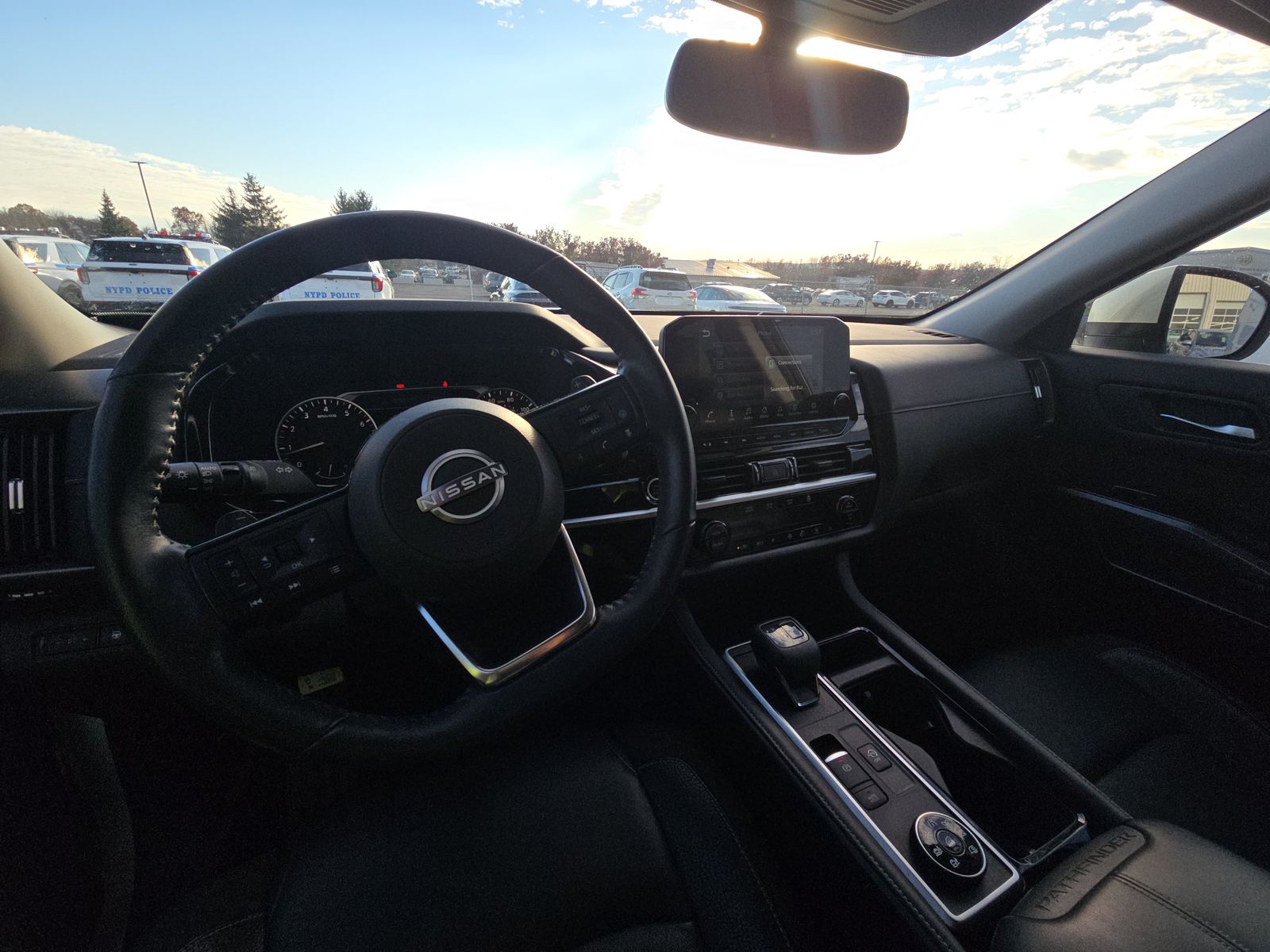 2022 Nissan Pathfinder SL AWD