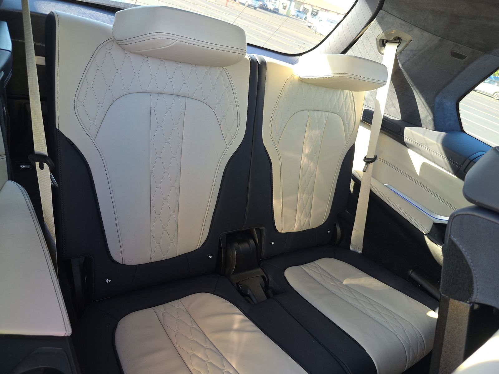 2022 BMW X7 xDrive40i AWD