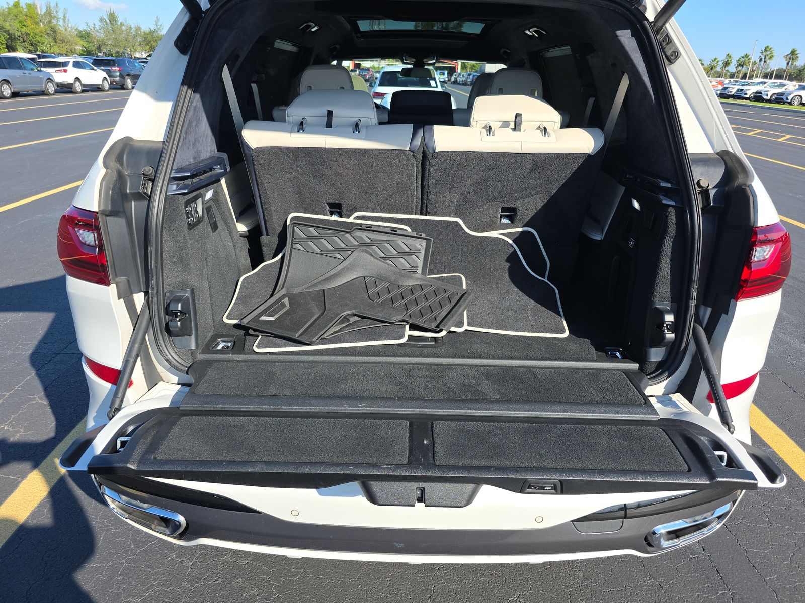 2022 BMW X7 xDrive40i AWD