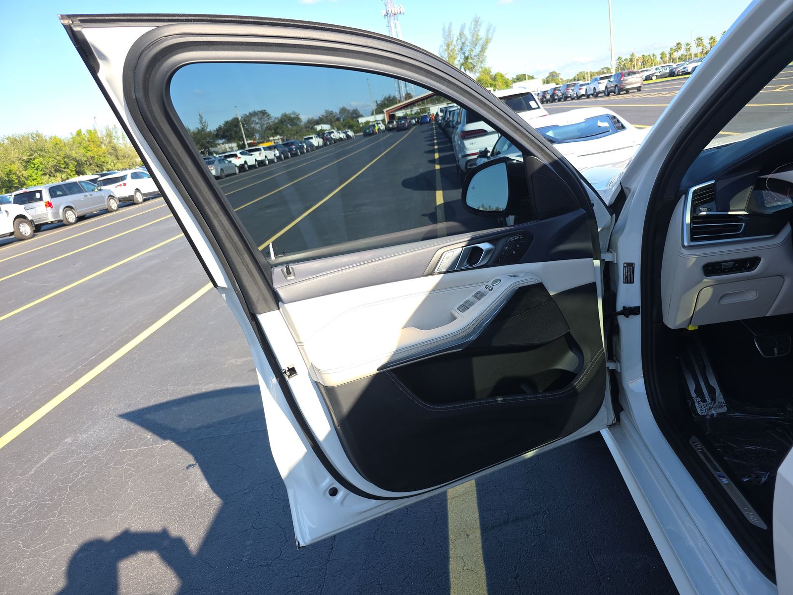 2022 BMW X7 xDrive40i AWD