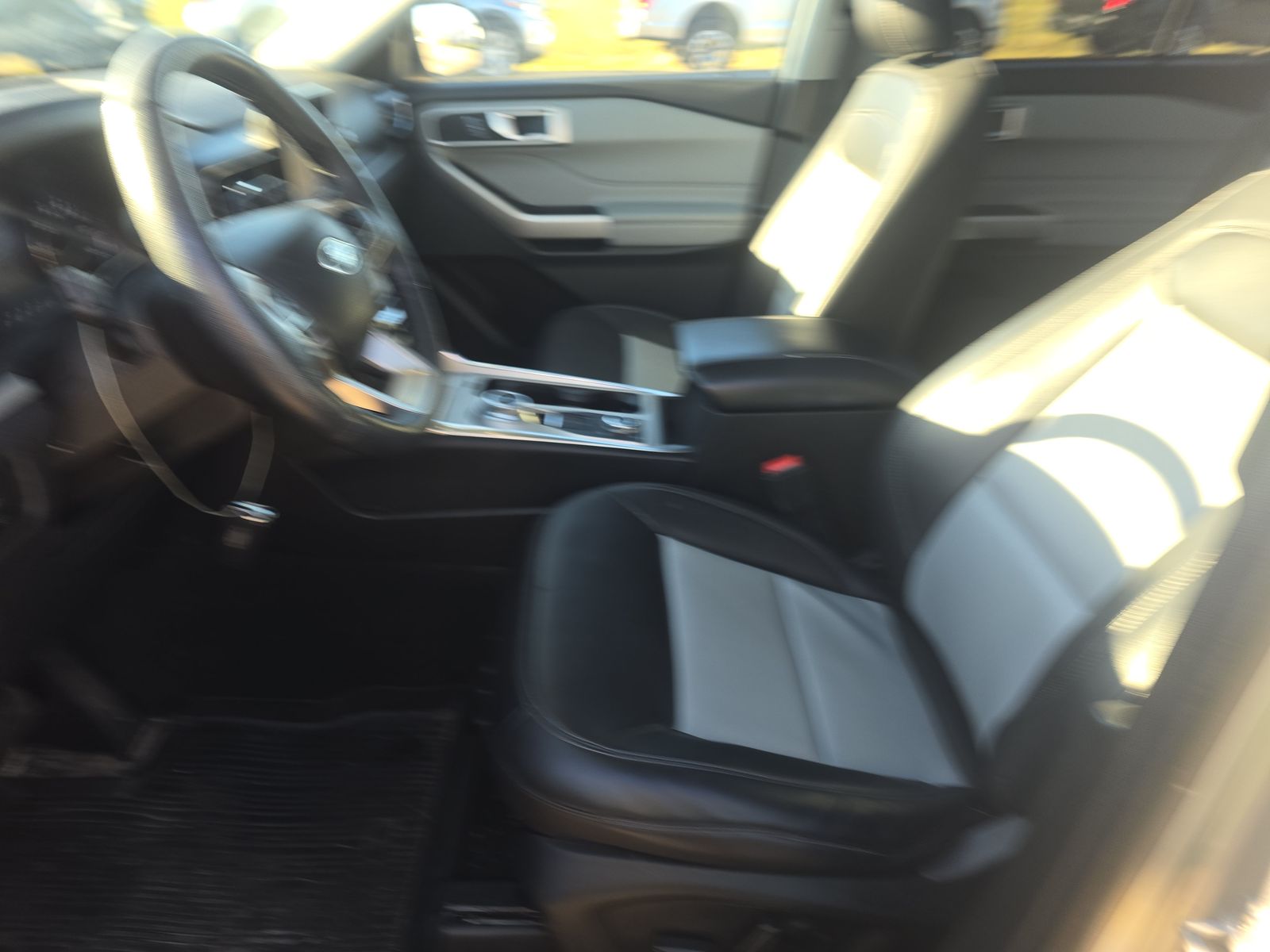 2023 Ford Explorer XLT AWD