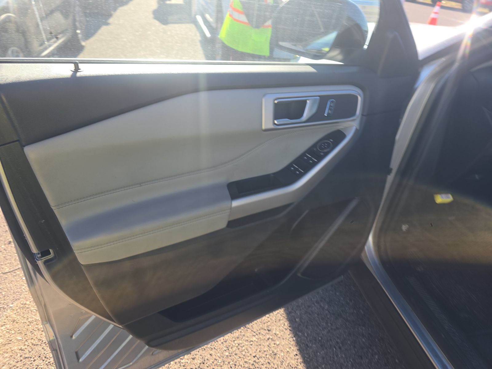 2023 Ford Explorer XLT AWD