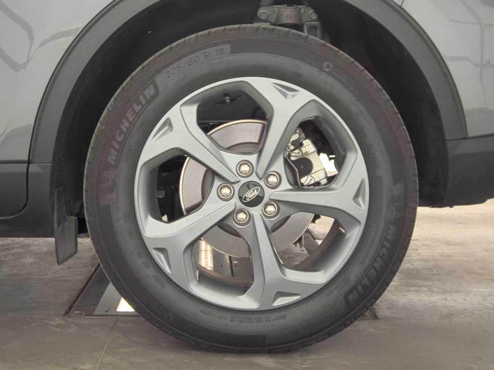 2025 Ford Escape Hybrid ST-Line FWD