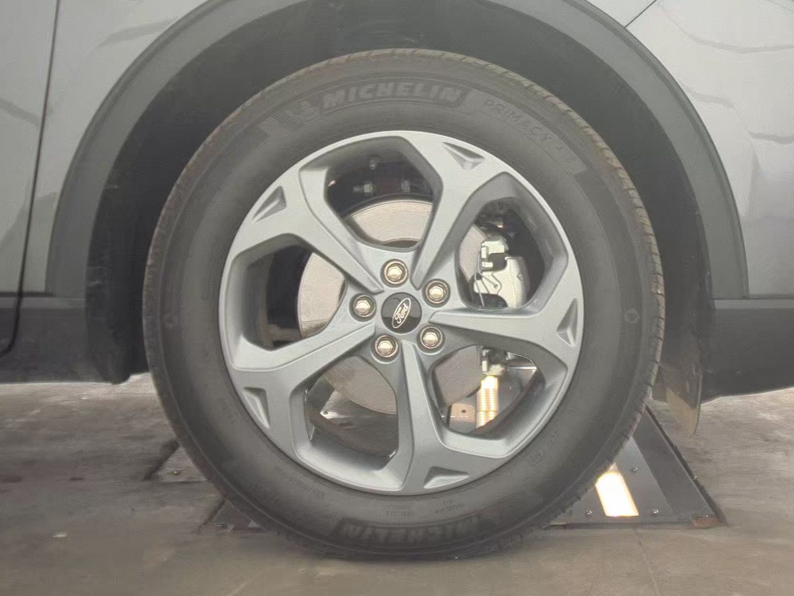 2025 Ford Escape Hybrid ST-Line FWD