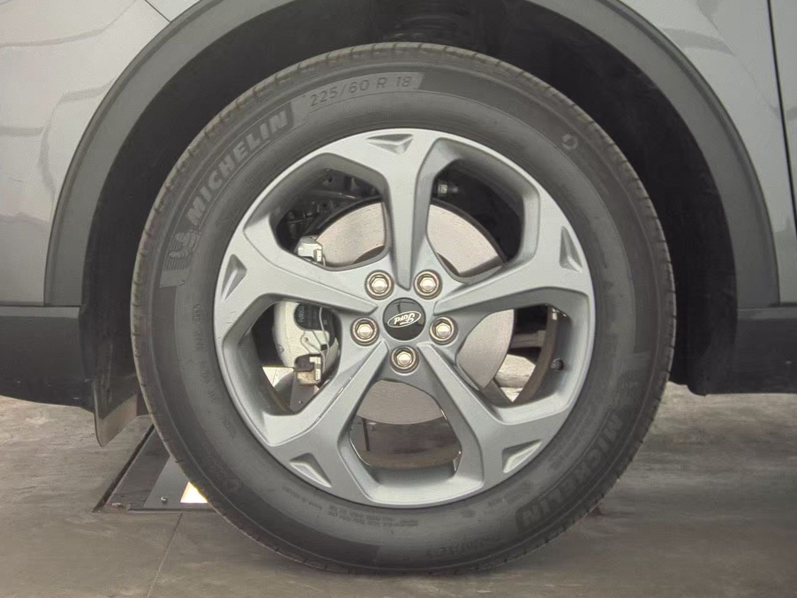 2025 Ford Escape Hybrid ST-Line FWD