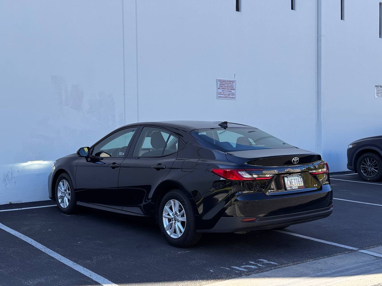 2025 Toyota Camry LE FWD