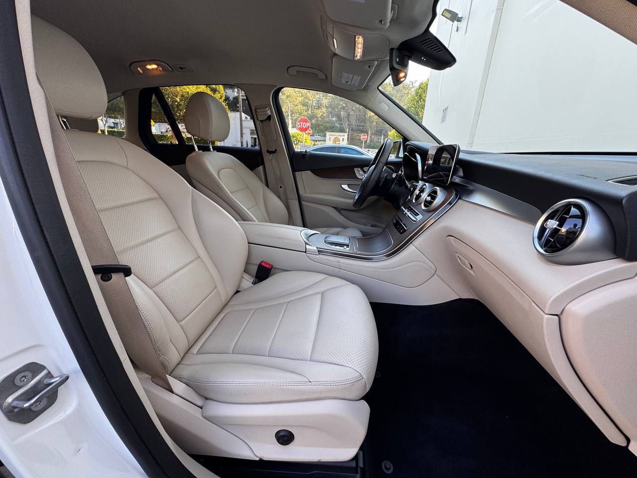 2025 Toyota Camry LE FWD