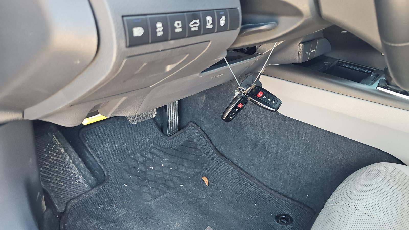 2023 Toyota Camry Hybrid XLE FWD