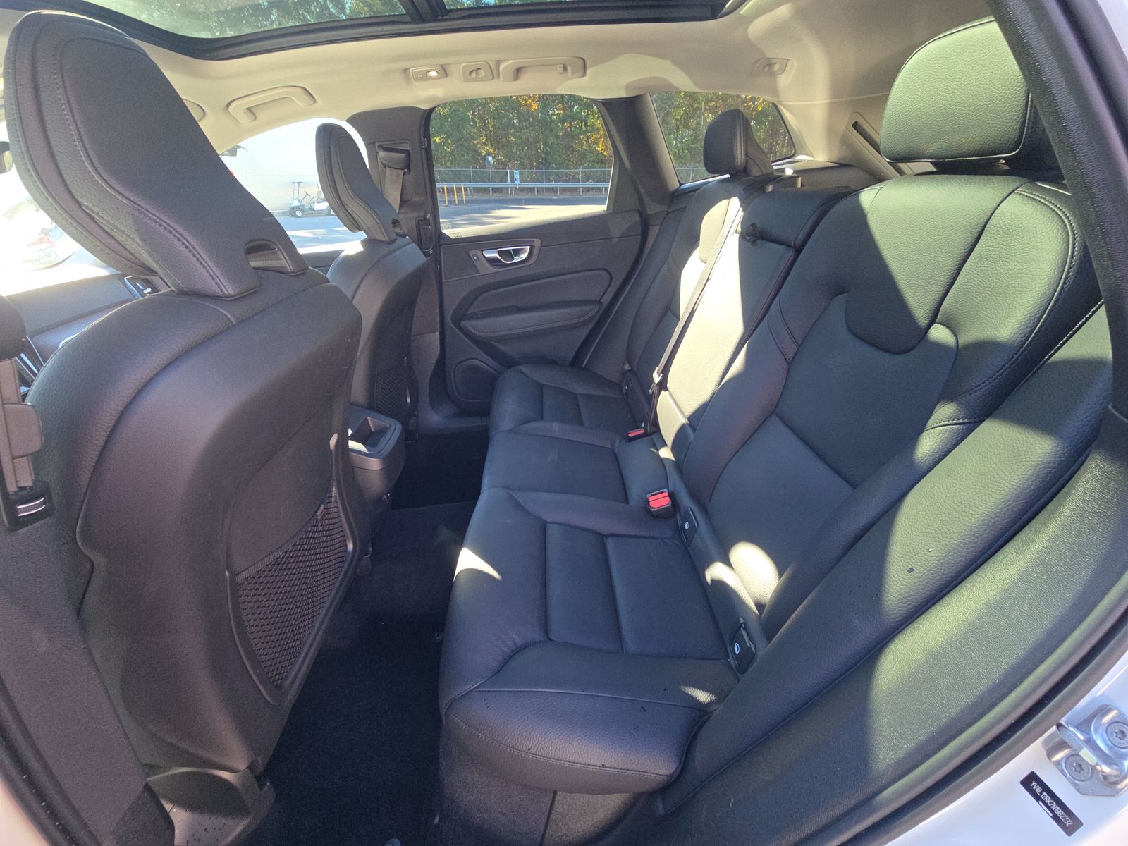 2022 Volvo XC60 B5 Momentum AWD