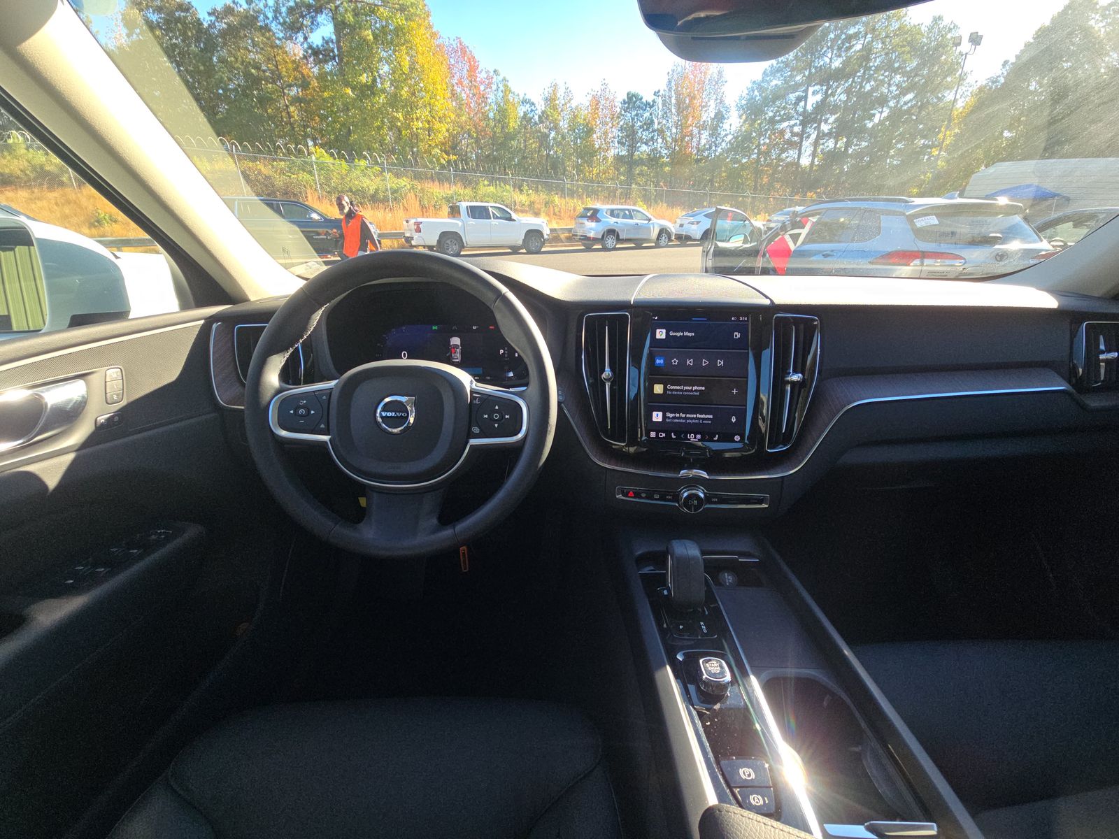 2022 Volvo XC60 B5 Momentum AWD