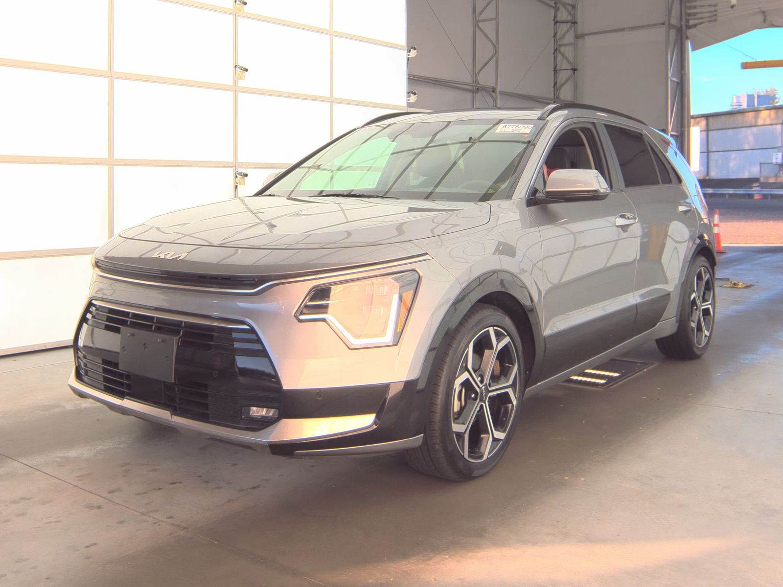 2024 Kia Niro SX Touring FWD