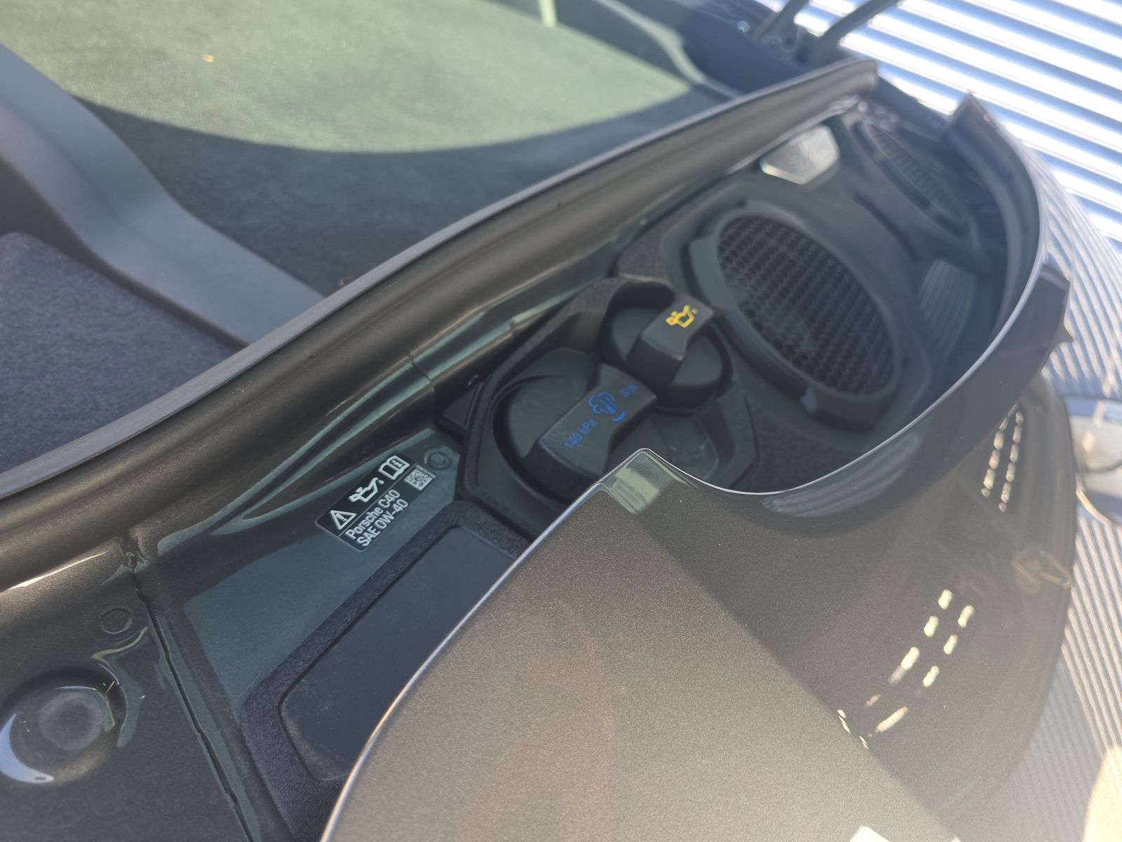 2024 Porsche 911 4 GTS Targa AWD