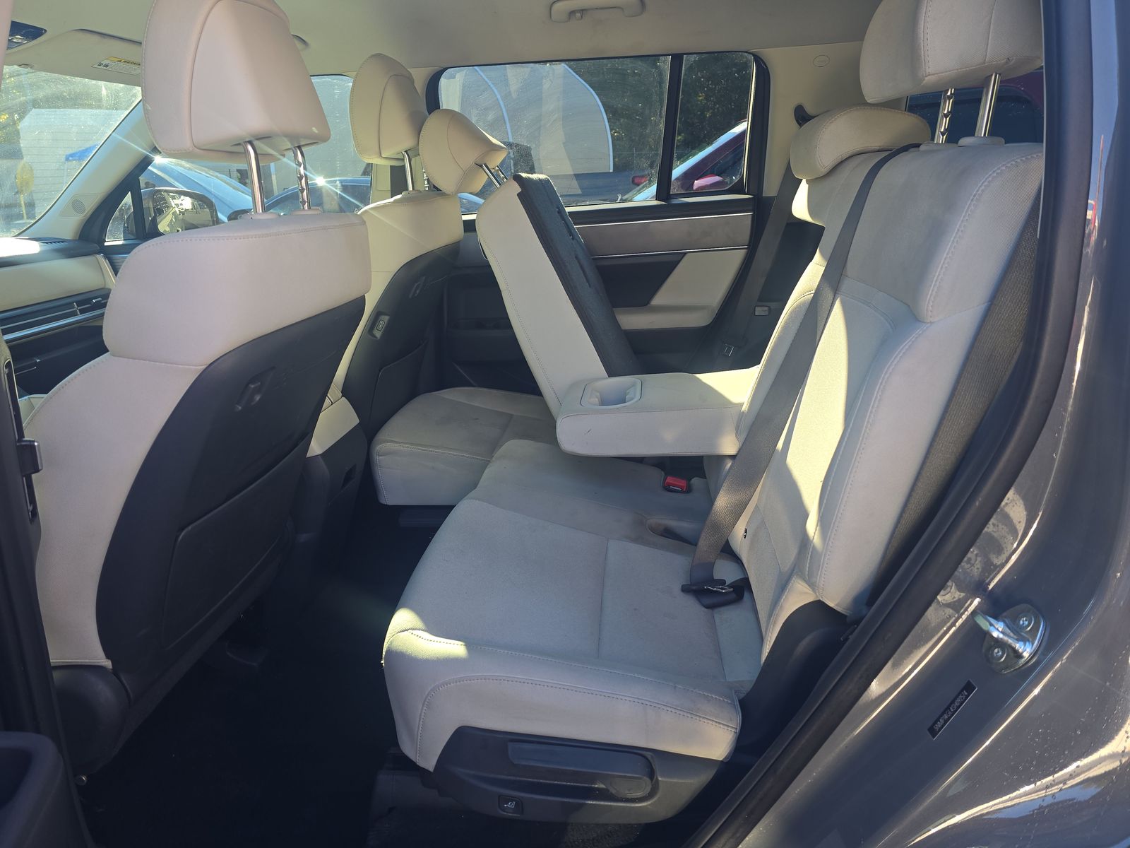 2025 Hyundai Santa Fe SE FWD