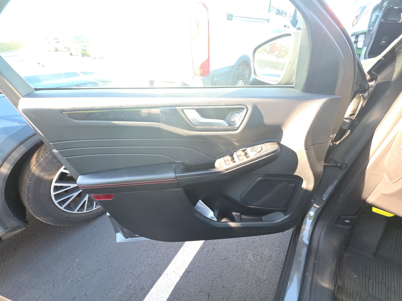 2025 Ford Escape Hybrid ST-Line FWD