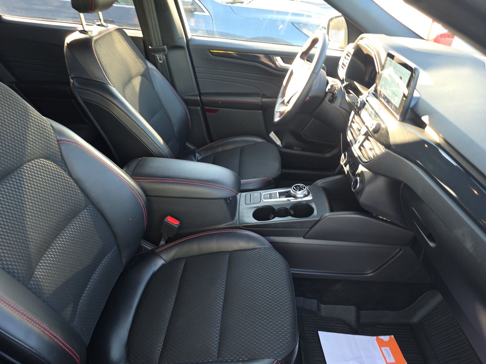 2025 Ford Escape Hybrid ST-Line FWD