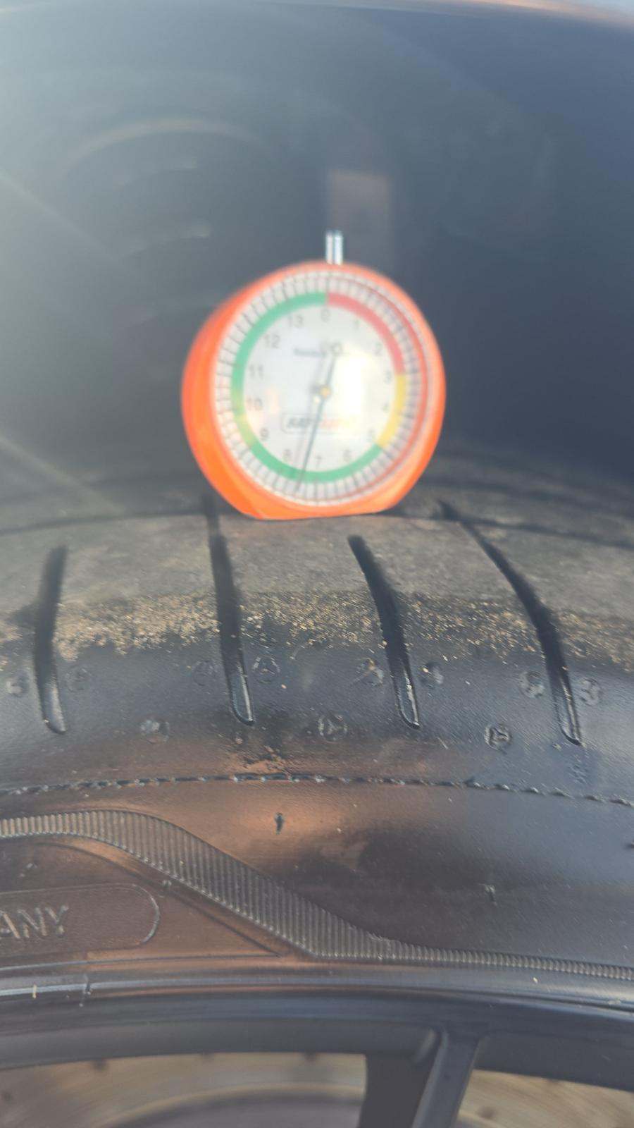 2024 Porsche 911 4 GTS Targa AWD