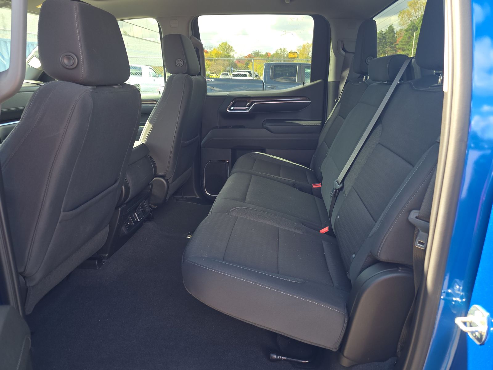 2023 Chevrolet Silverado 1500 LT AWD