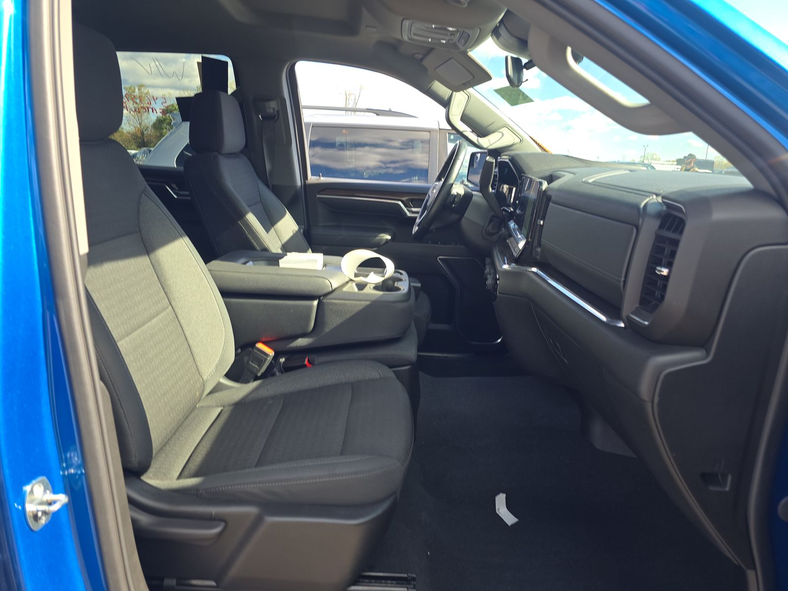 2023 Chevrolet Silverado 1500 LT AWD