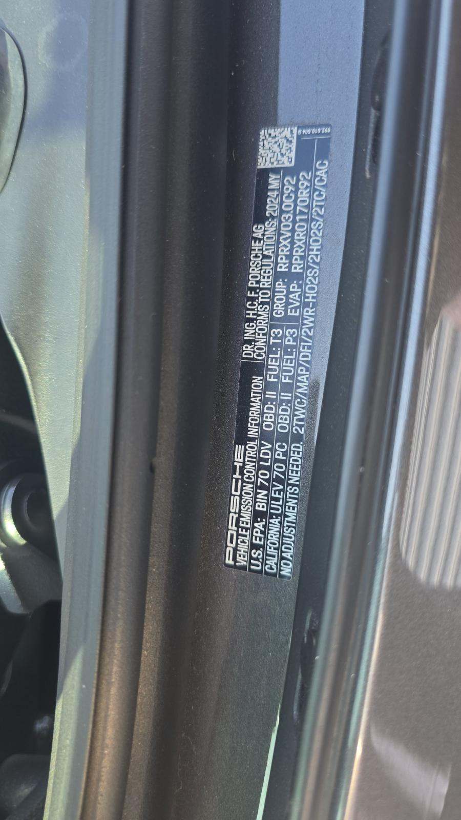 2024 Porsche 911 4 GTS Targa AWD