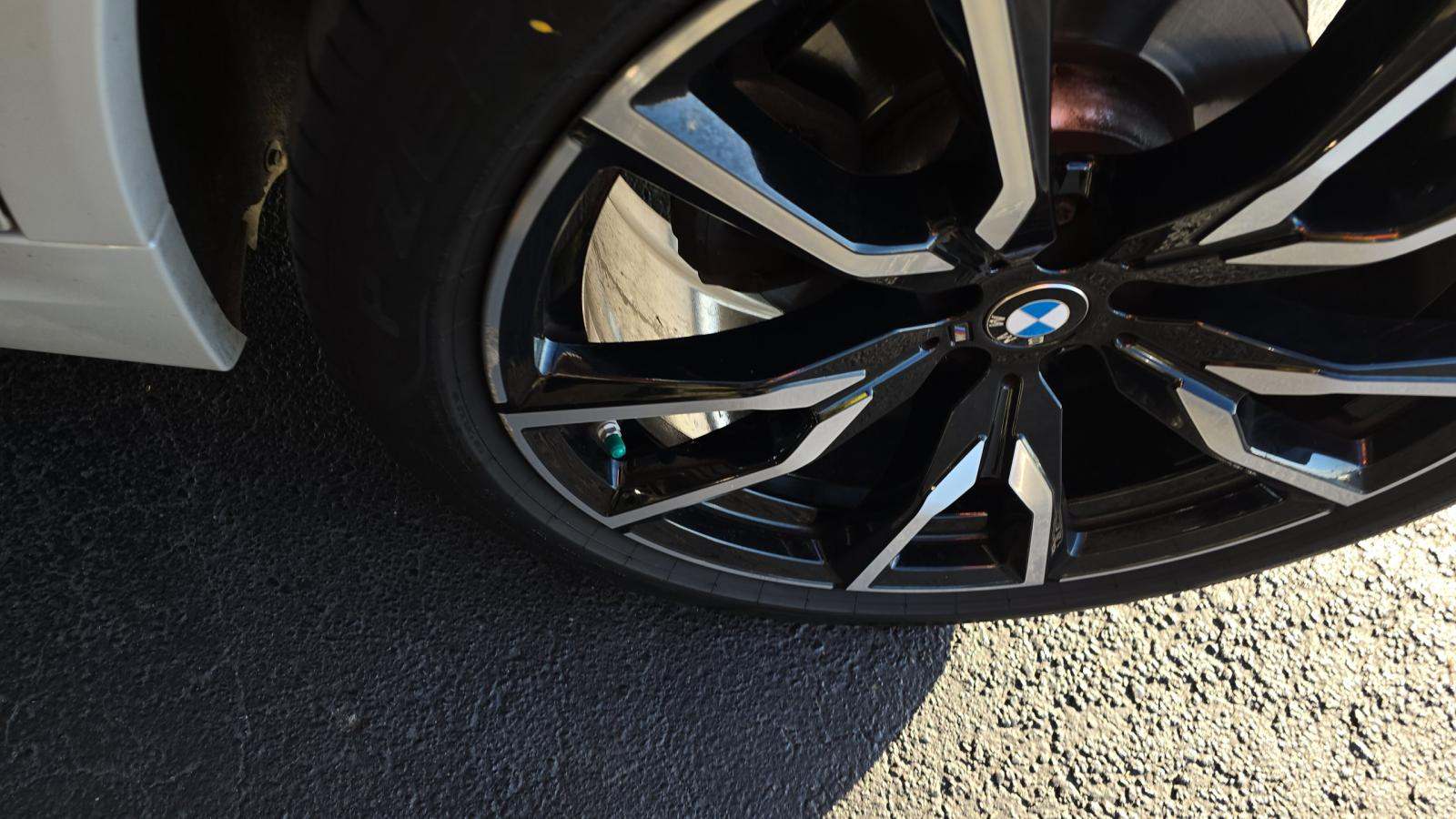 2022 BMW X7 xDrive40i AWD