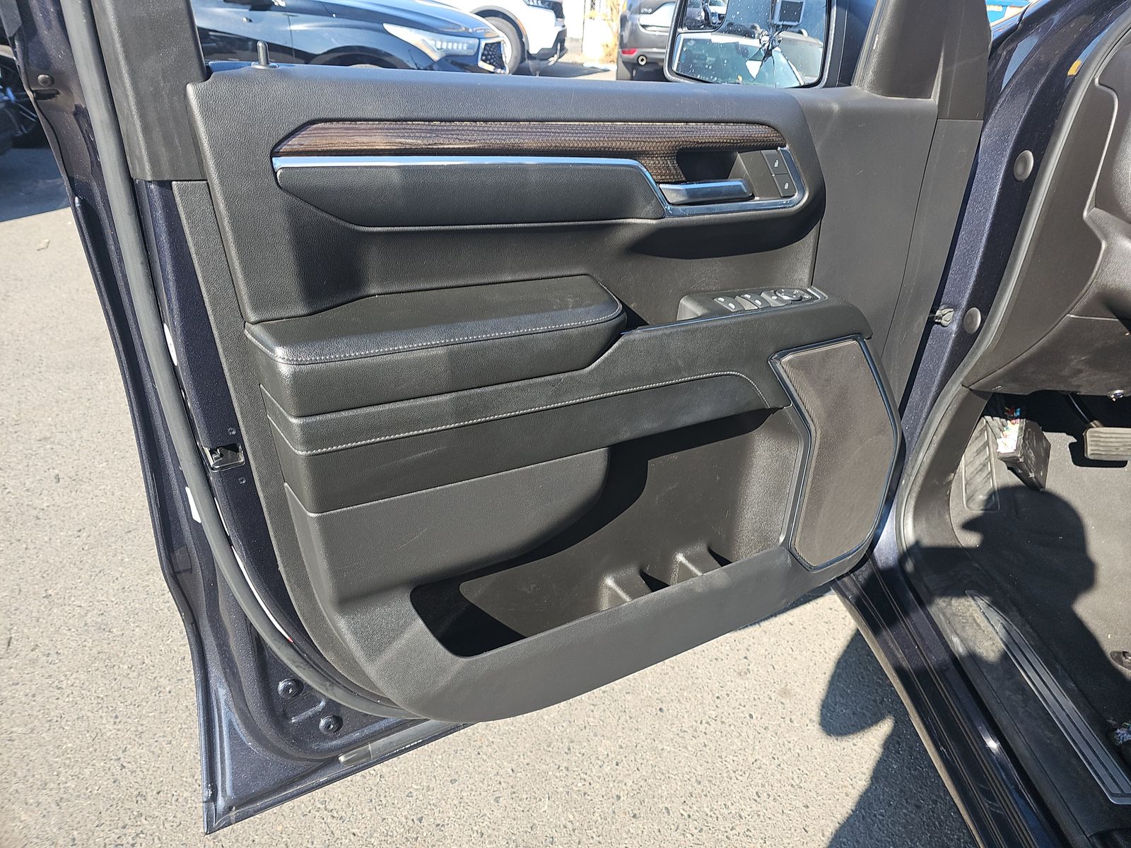 2024 Chevrolet Silverado 1500 LT RWD