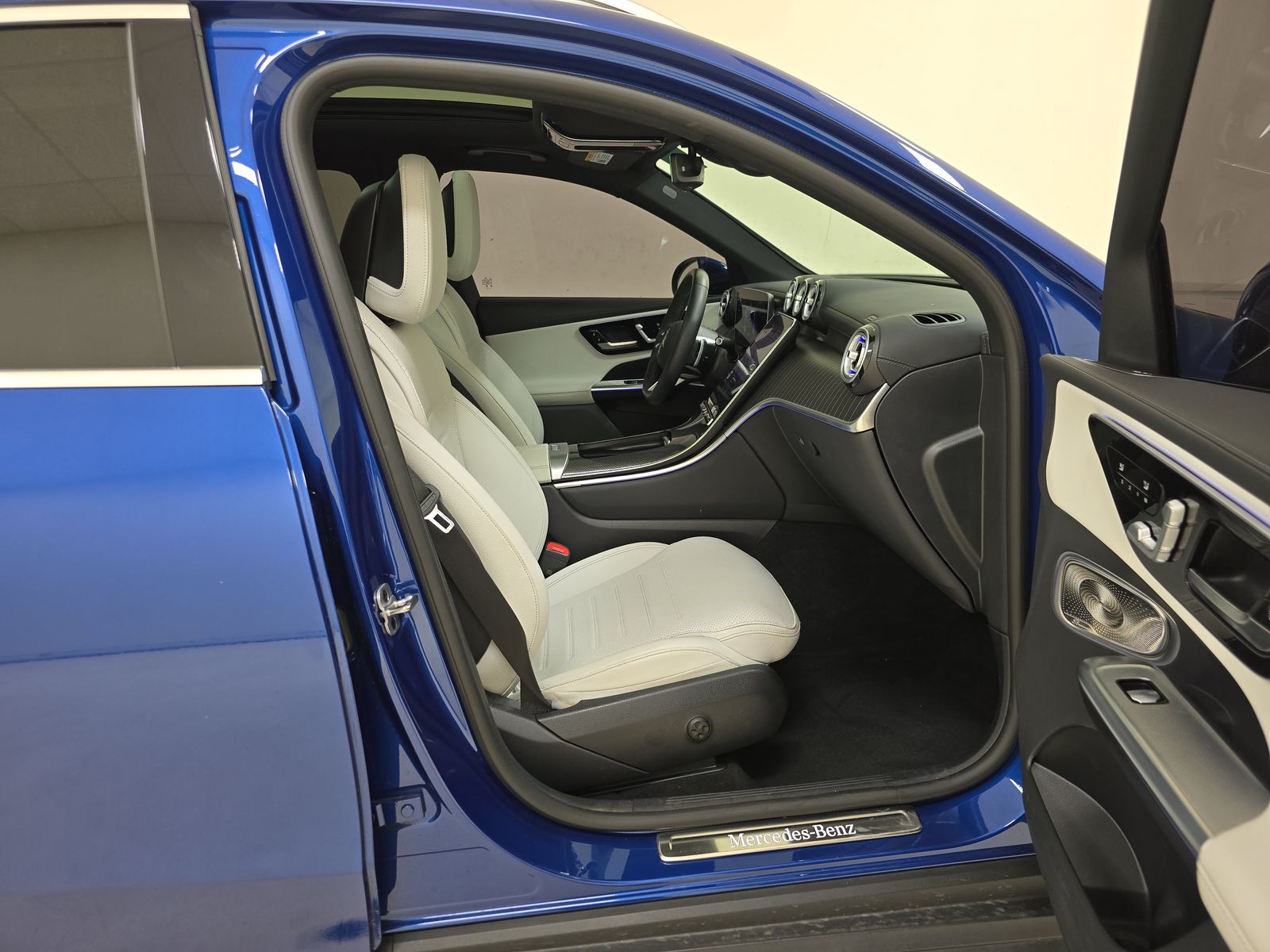 2023 Mercedes-Benz GLC GLC 300 RWD