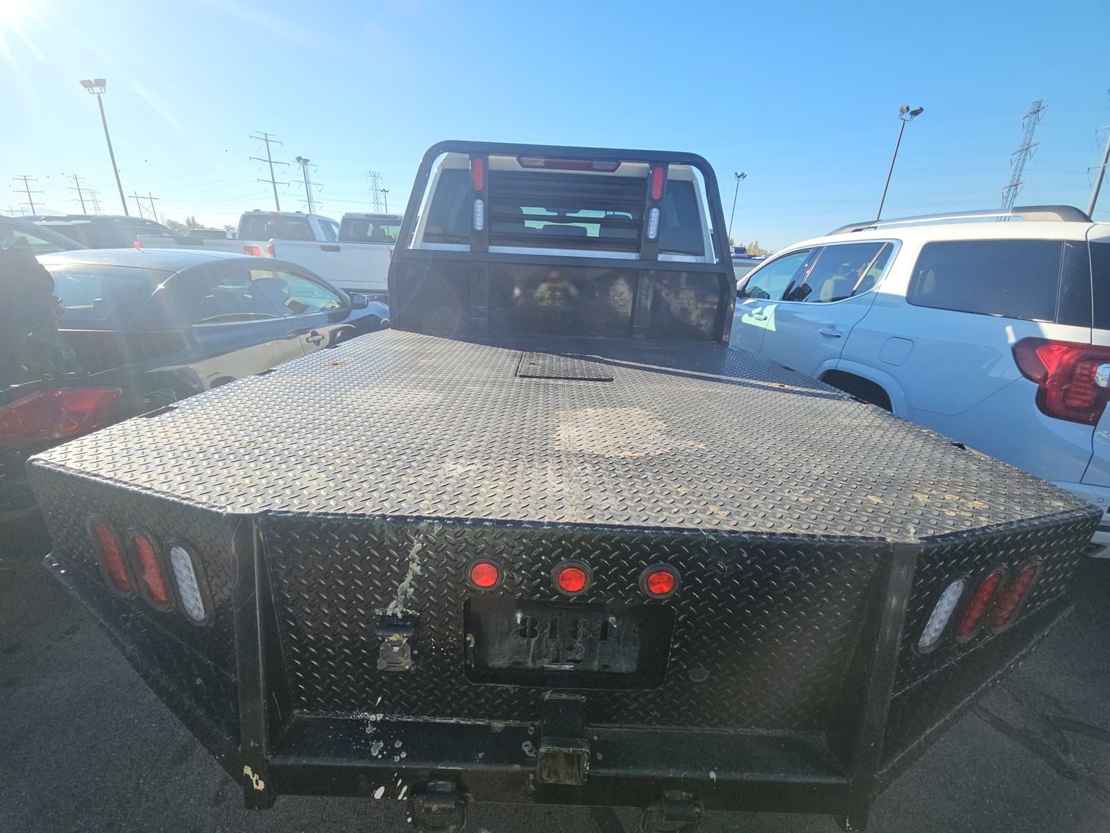 2023 CHEVY SILVERADO 2500 LT DIESEL WHITE FLATBED 160 SINGLE SINGLE - Image 5