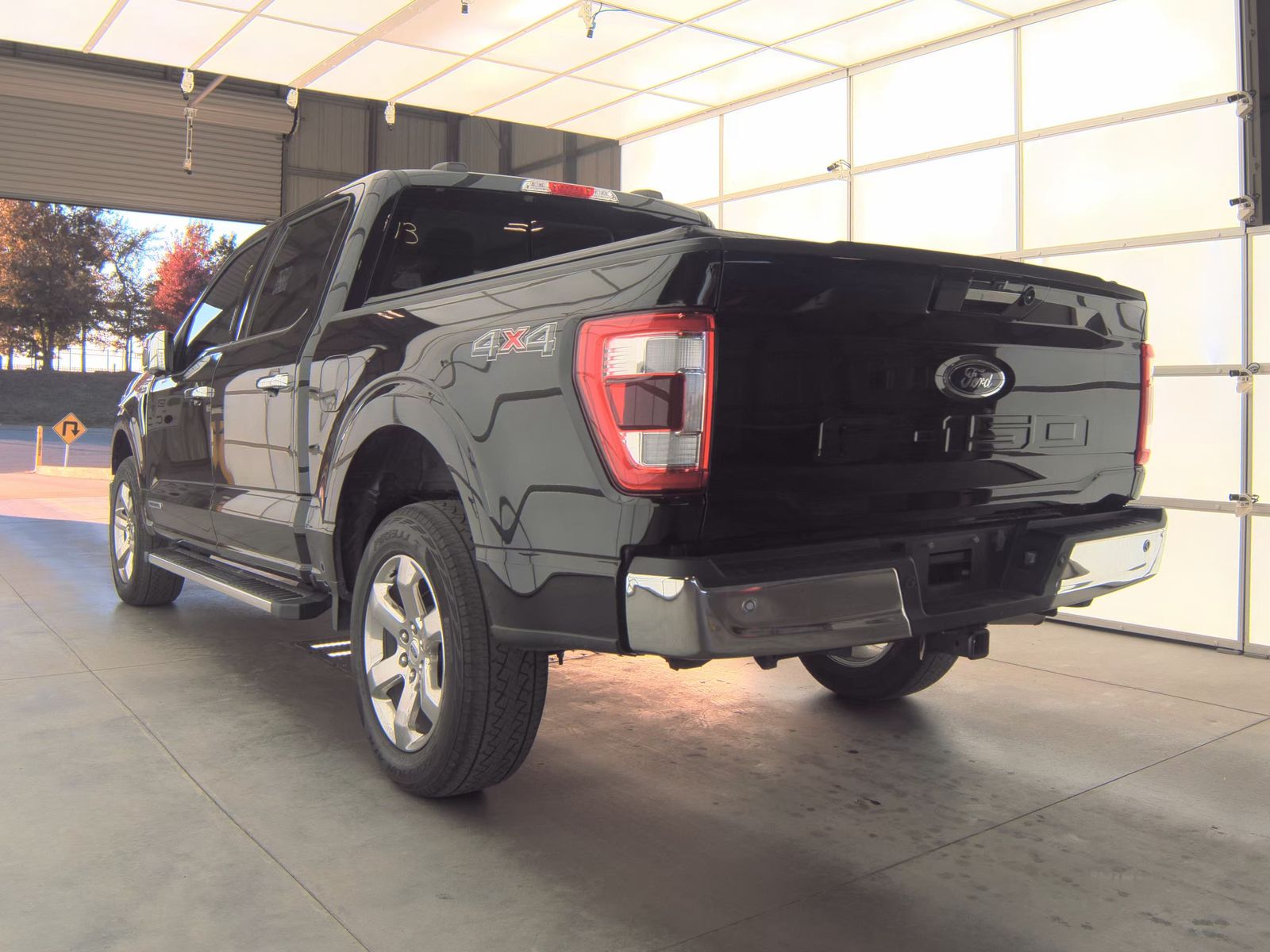 2023 Ford F-150 Hybrid Lariat AWD