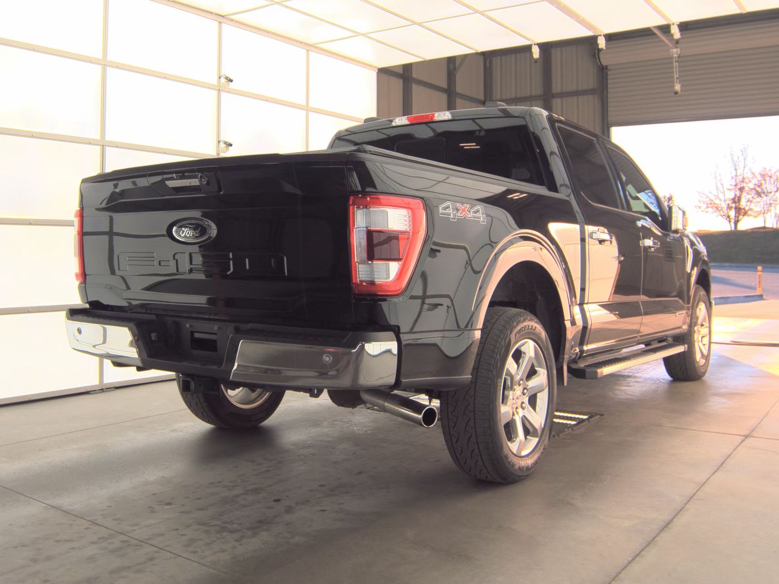 2023 Ford F-150 Hybrid Lariat AWD