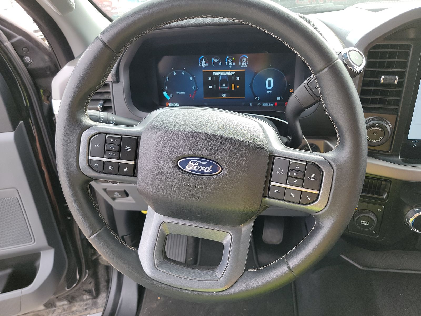 2024 Ford F-150 XLT AWD