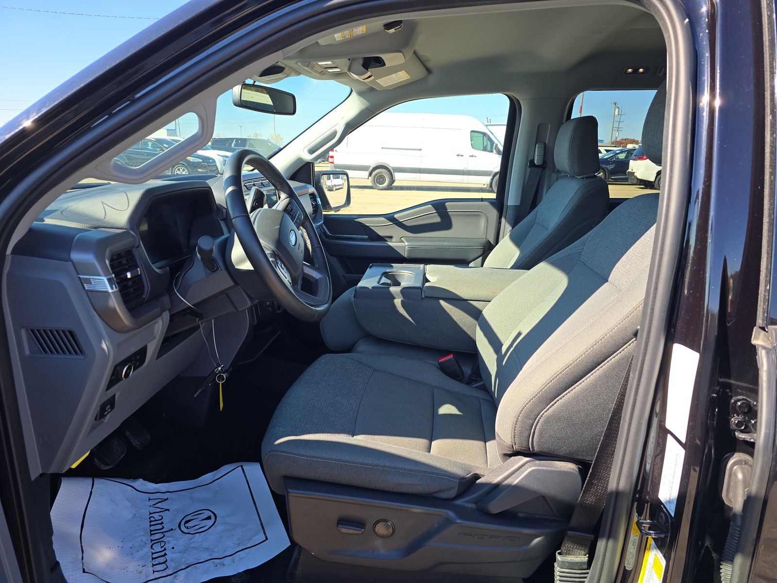 2024 Ford F-150 XLT AWD