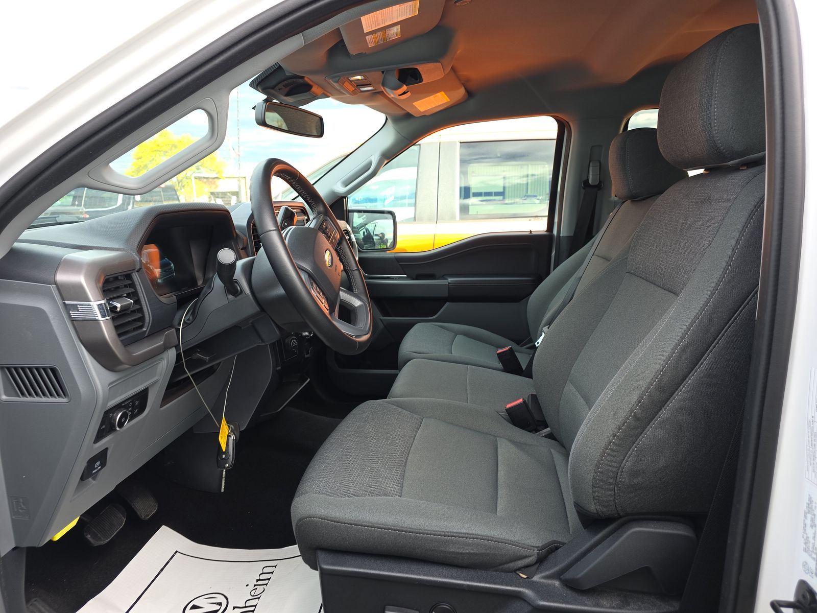 2024 Ford F-150 XLT AWD