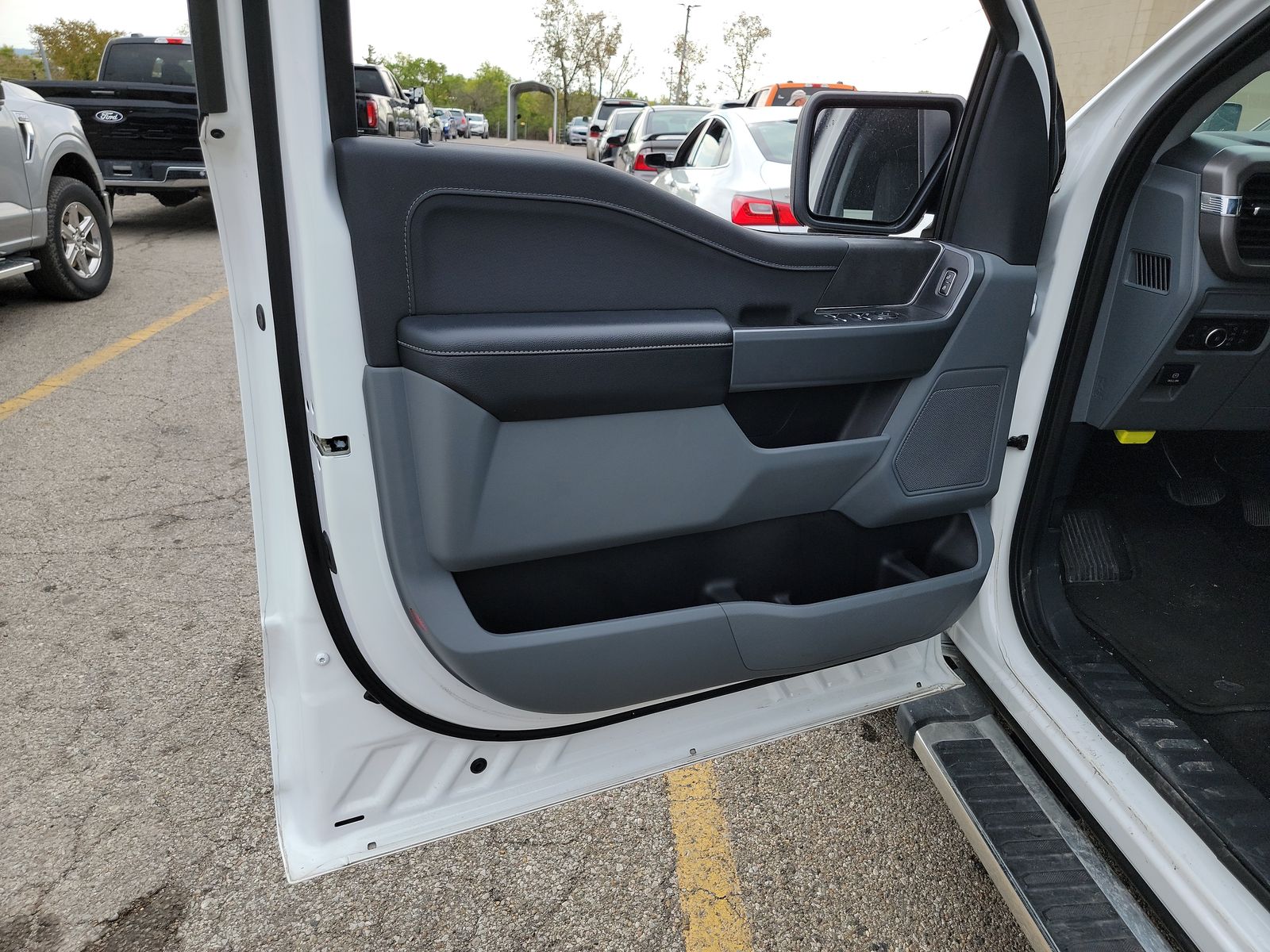 2024 Ford F-150 XLT AWD