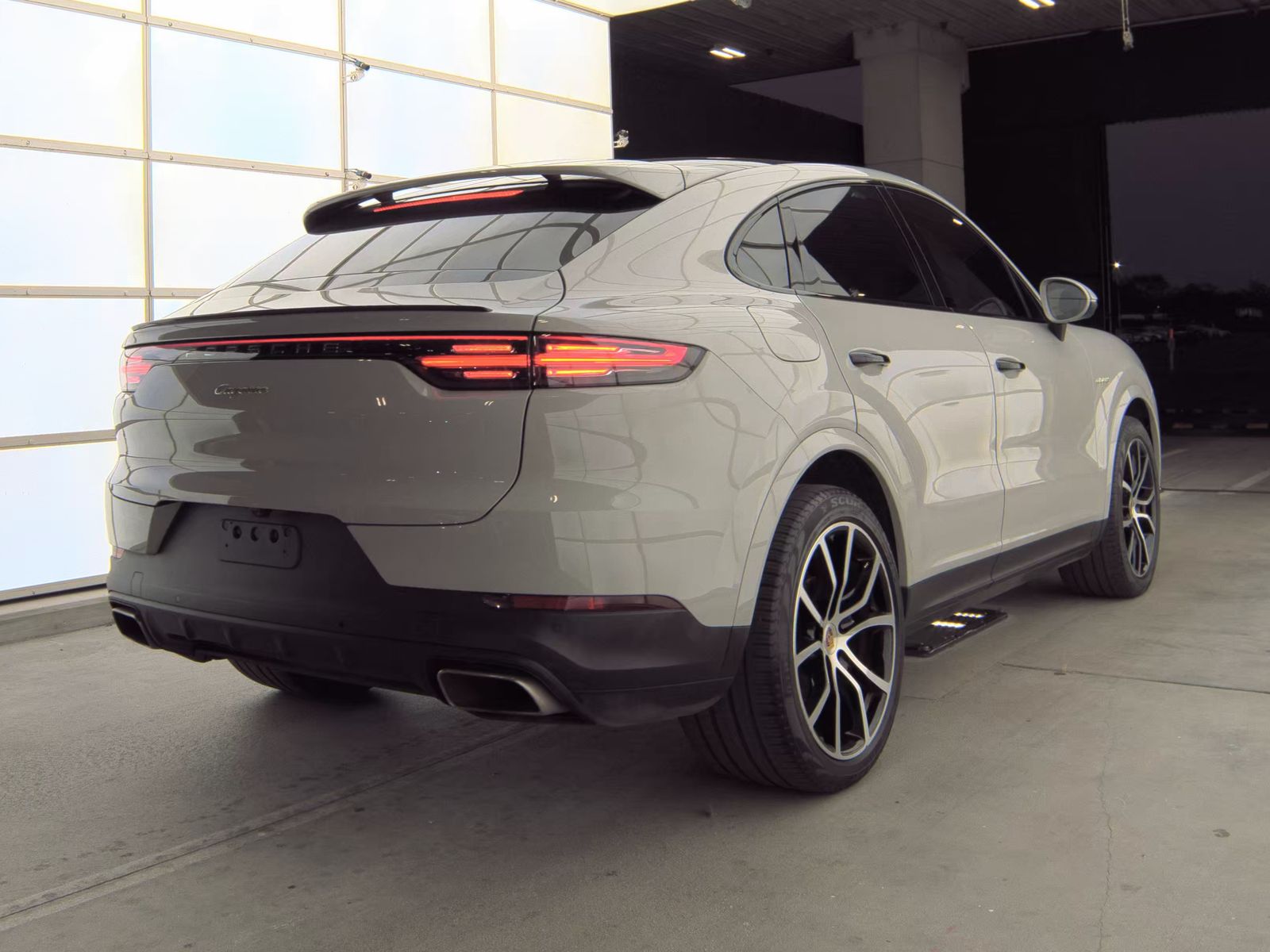 2023 Porsche Cayenne E-Hybrid AWD