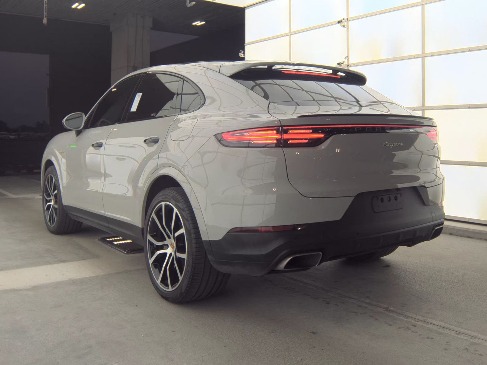 2023 Porsche Cayenne E-Hybrid AWD