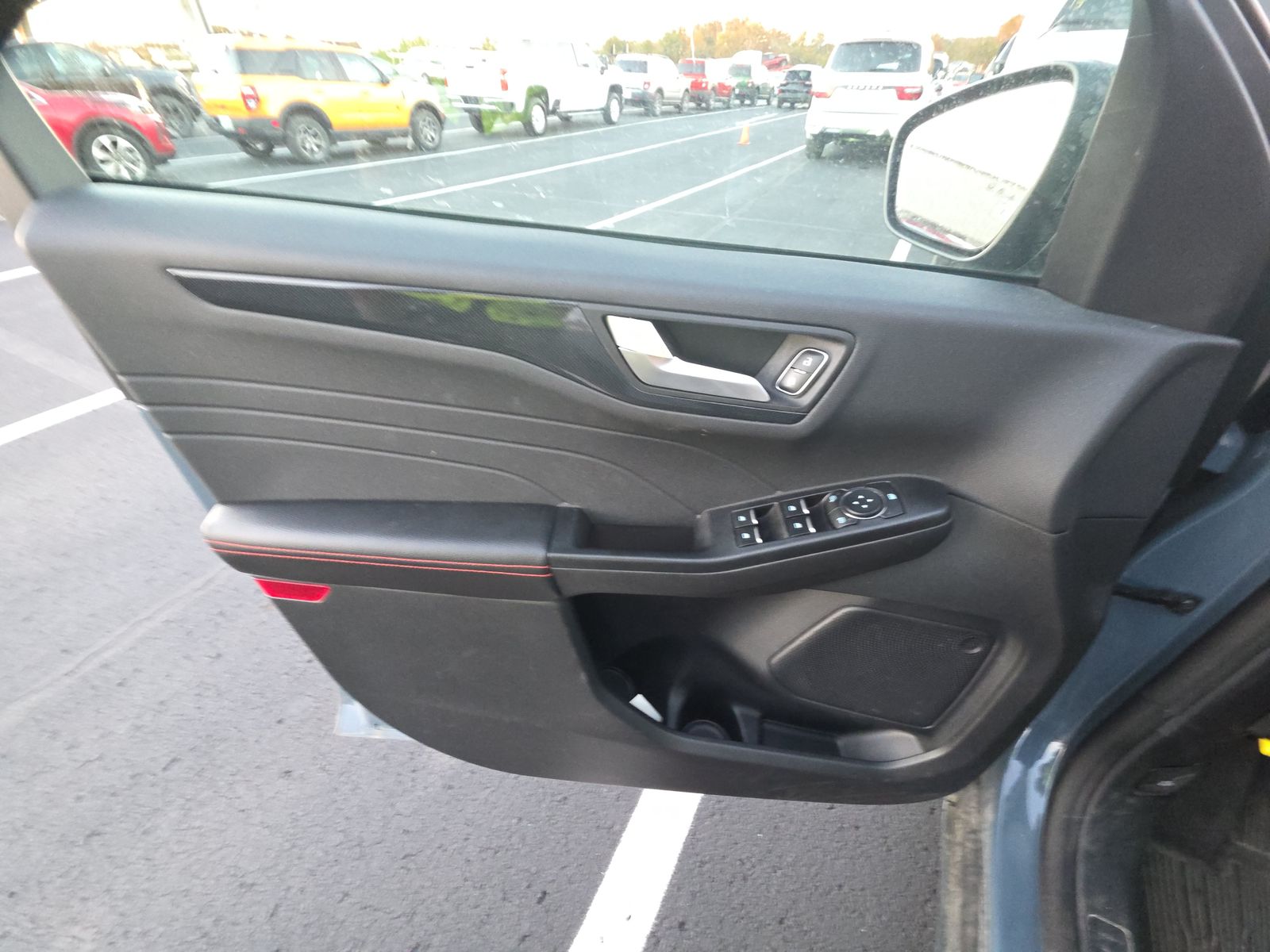 2025 Ford Escape Hybrid ST-Line FWD