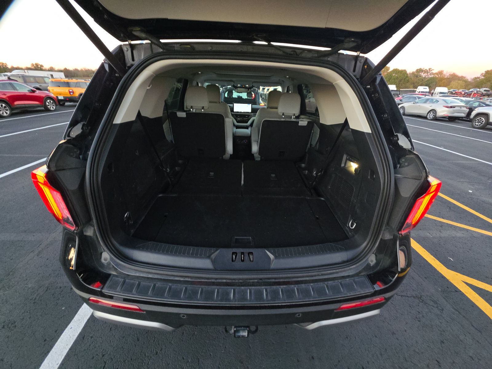 2025 Ford Explorer Platinum AWD