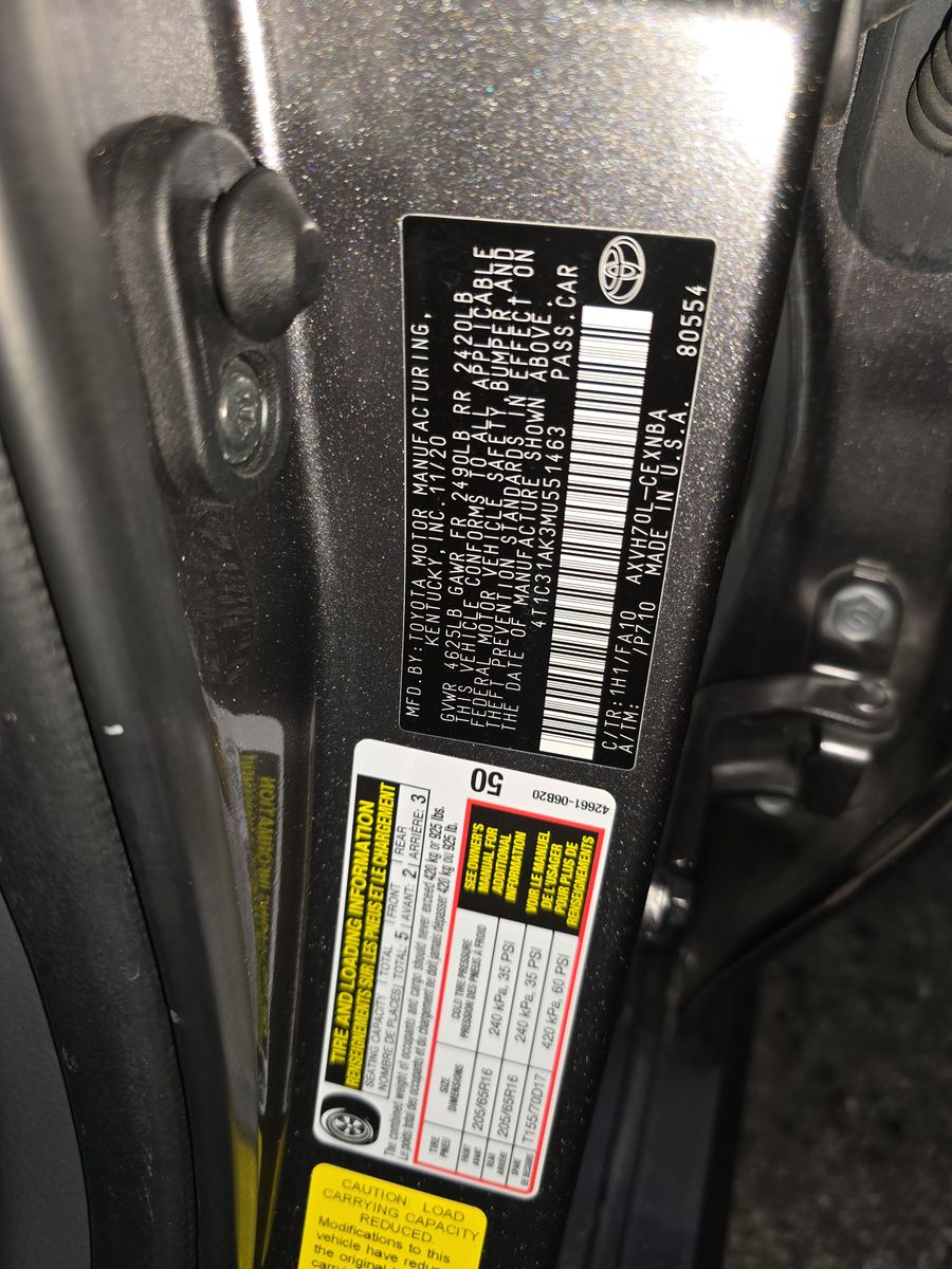 2021 Toyota Camry Hybrid LE FWD