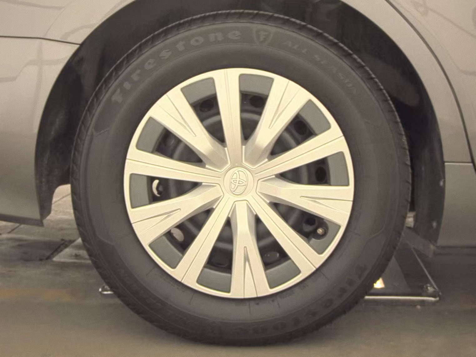 2021 Toyota Camry Hybrid LE FWD