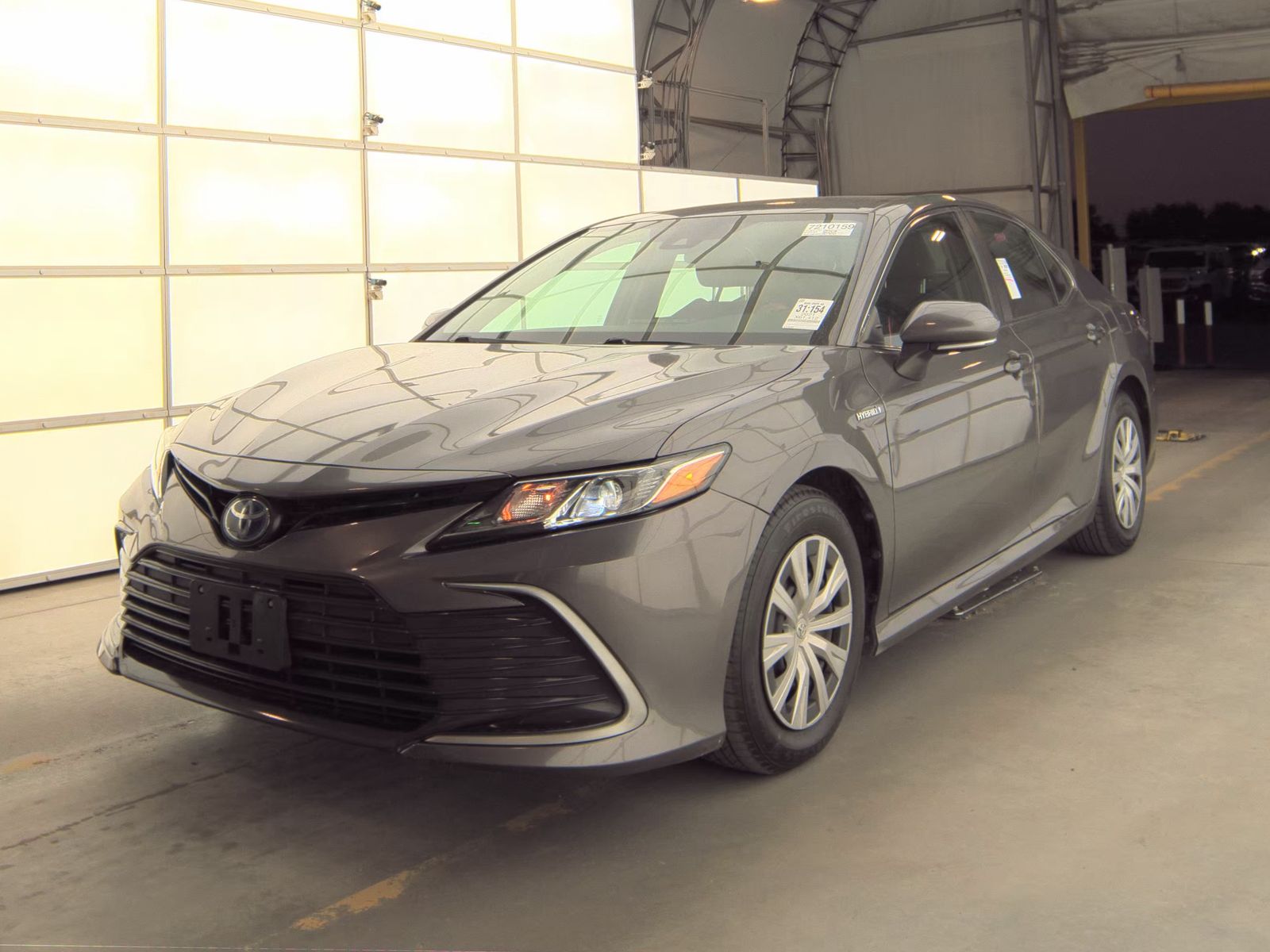 2021 Toyota Camry Hybrid LE FWD