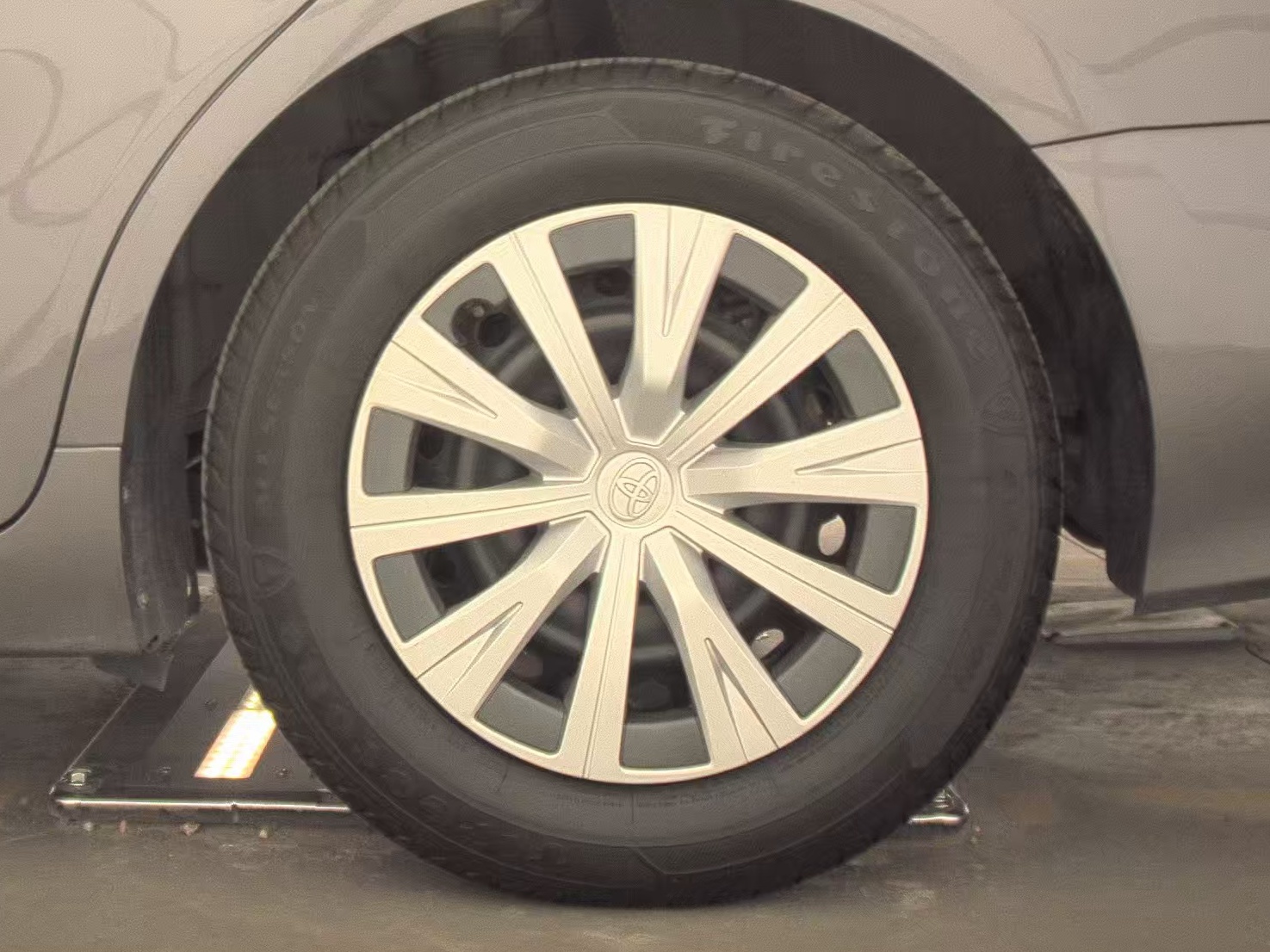 2021 Toyota Camry Hybrid LE FWD