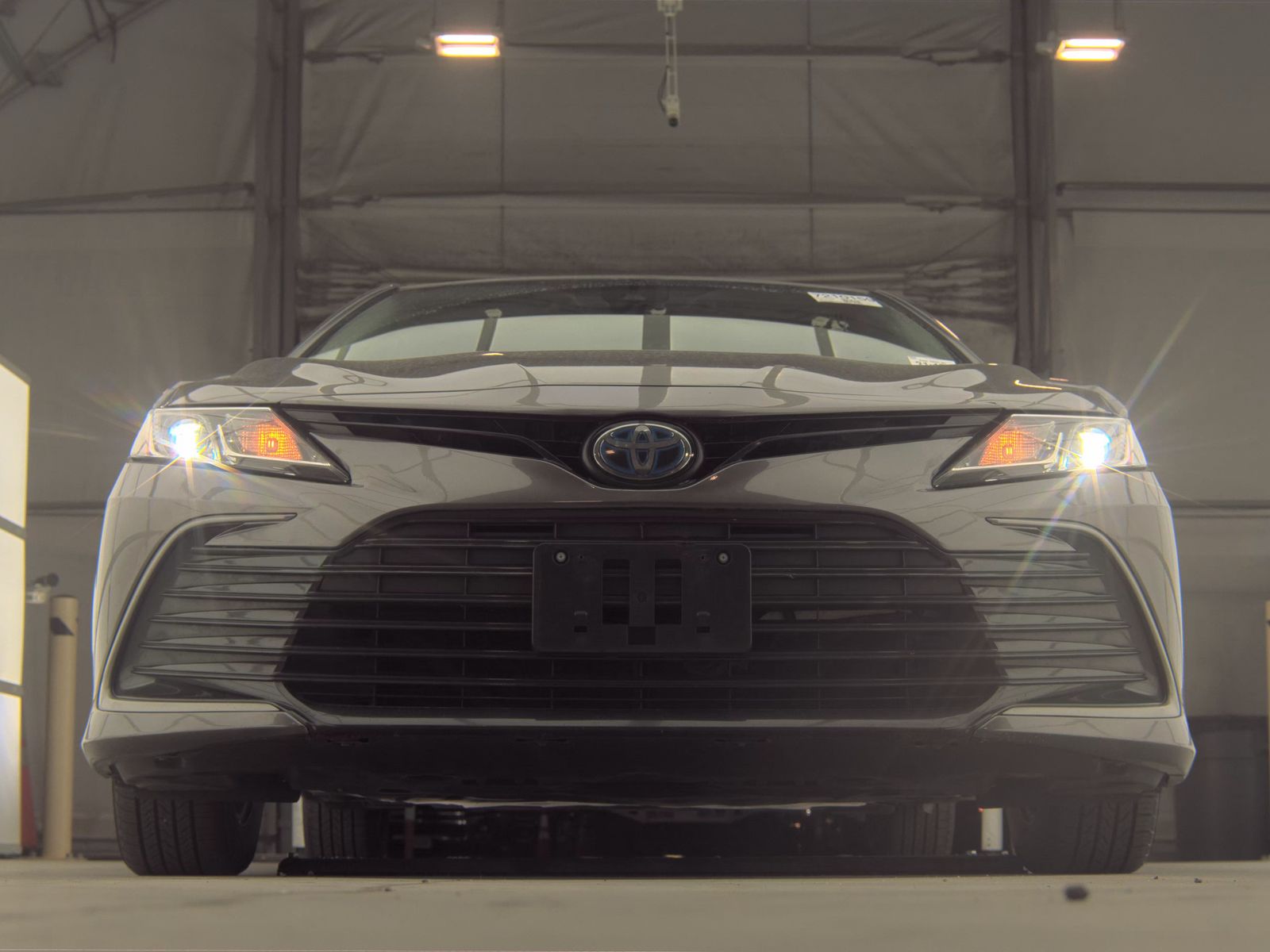 2021 Toyota Camry Hybrid LE FWD